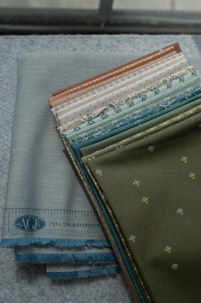 Benedict Quilt fat quarter bundles blue and green fabrics