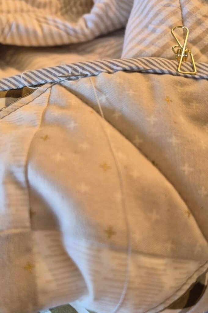 Benedict quilt hand stitching bias binding
